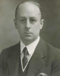 1977 – 1981 Dr Laurence Davey